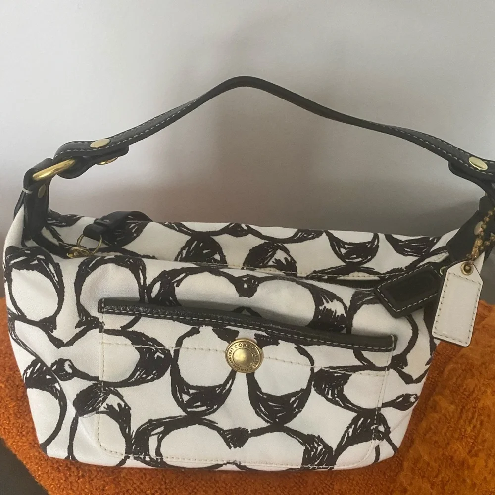 Handbag - Picture 3 of 3